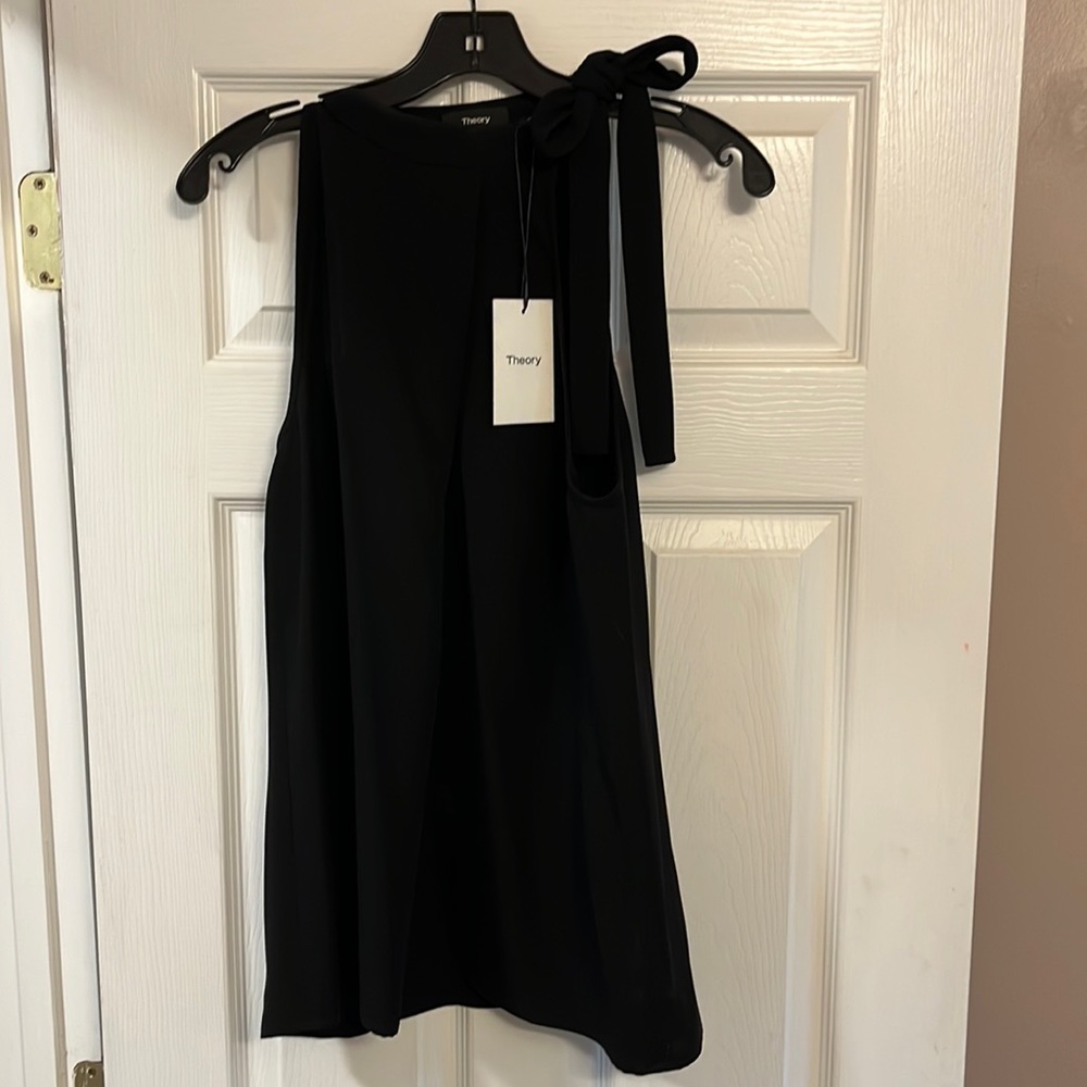 Theory back sleeveless blouse - W Medium